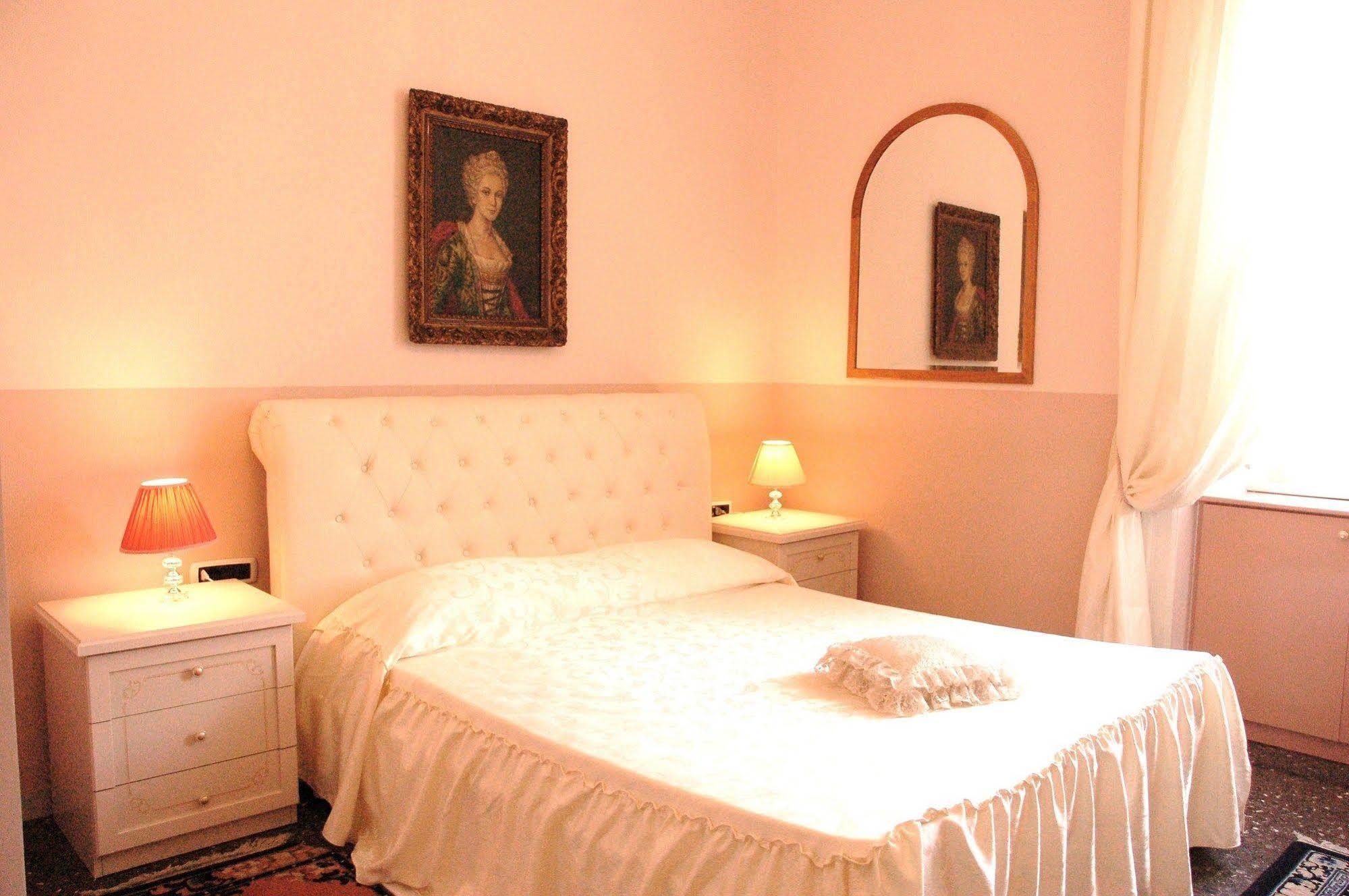 Charme Holidays Colosseum Rom Exteriör bild